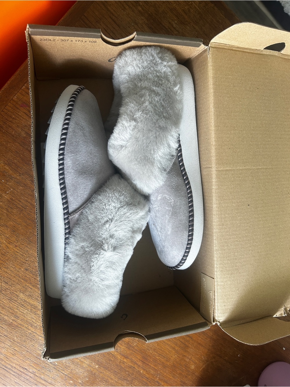 OluKai Women's Plush Fur-Lined Slip-On Slippers in Light Gray